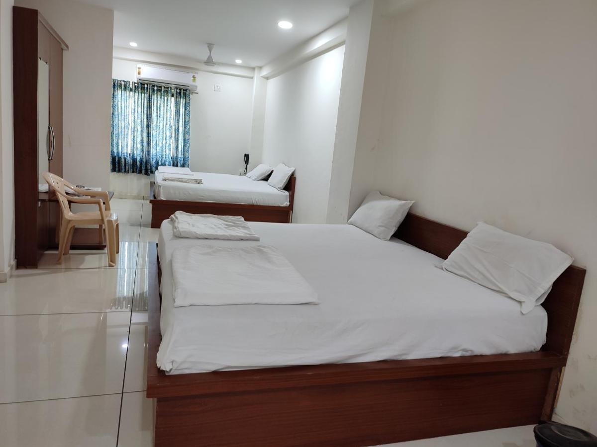 Hotel Vraj Rajpipla Exterior photo