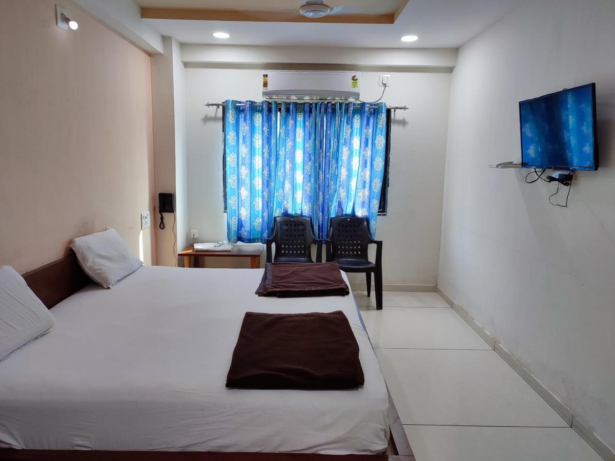 Hotel Vraj Rajpipla Exterior photo